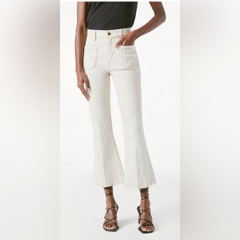 Frame Le Bardot Crop Flare in Ecru